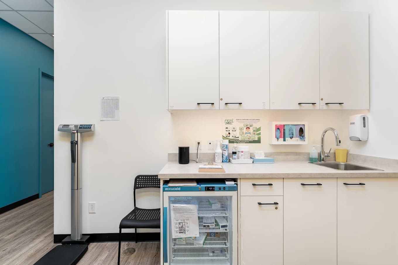 Inside Aster Clinic and Pharmacy, Edmonton (5)